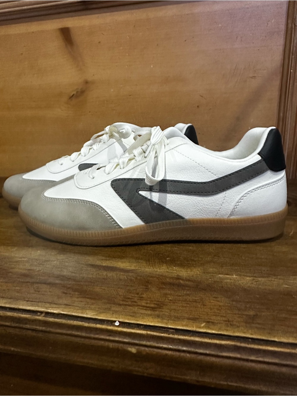 Dolce Vita NWOT White Sneakers with Gray Accents and Gum Sole